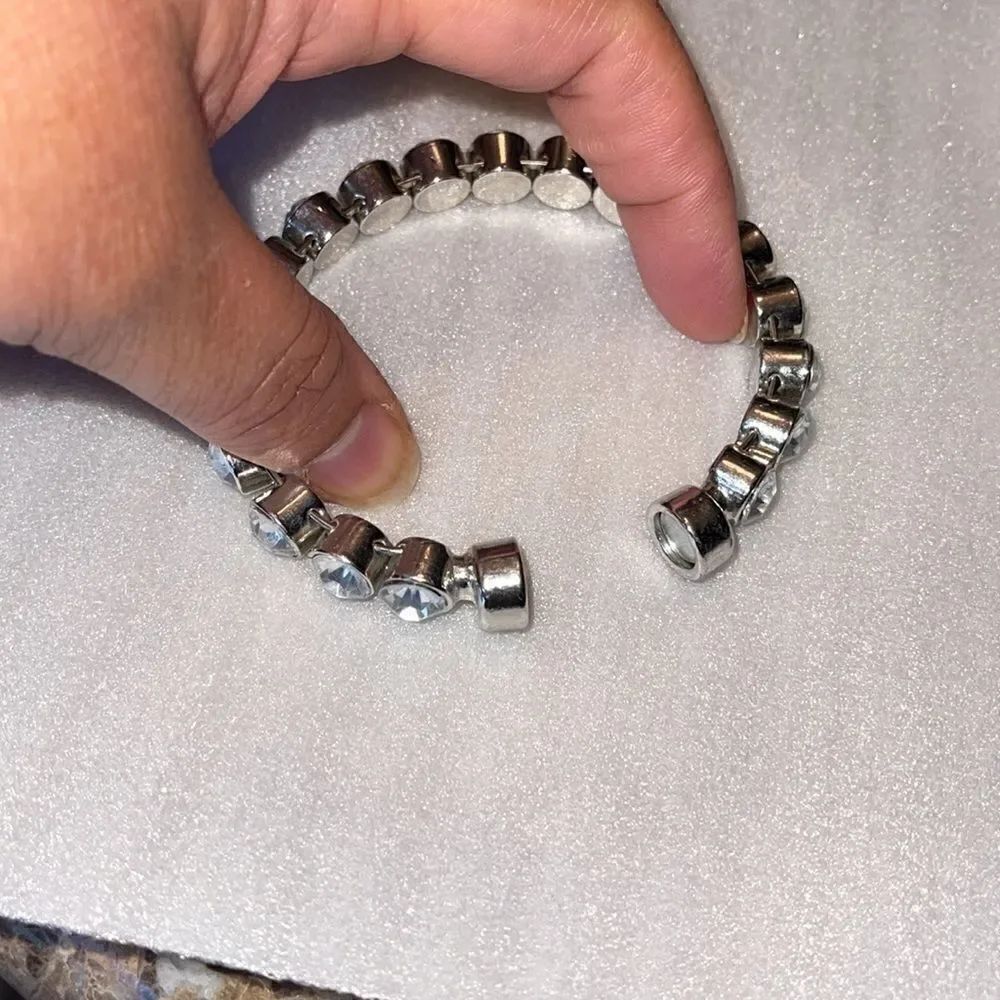 Two clear rhinestone bracelets. - Picture 4 of 4